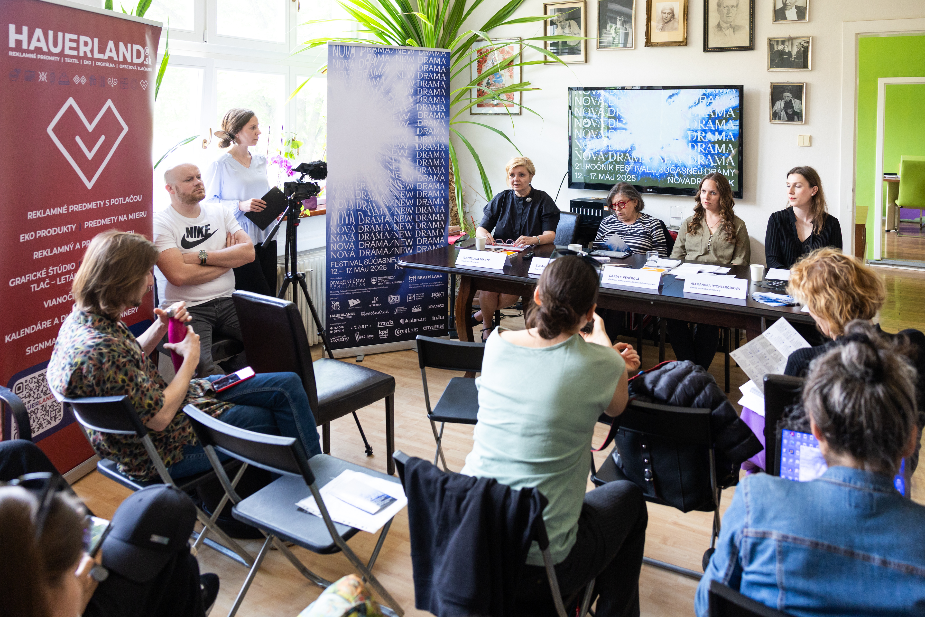 Tlačová konferencia k festivalu Nová dráma/New Drama 2025, foto T. Géci