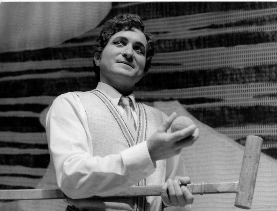 W. A. Mozart: Cosi fan tutte (SND, 1982), Jozef Ábel ako Ferrando, foto: Kamil Vyskočil