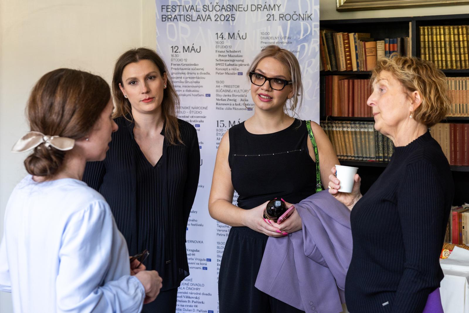 Tlačová konferencia k festivalu Nová dráma/New Drama 2025, foto T. Géci