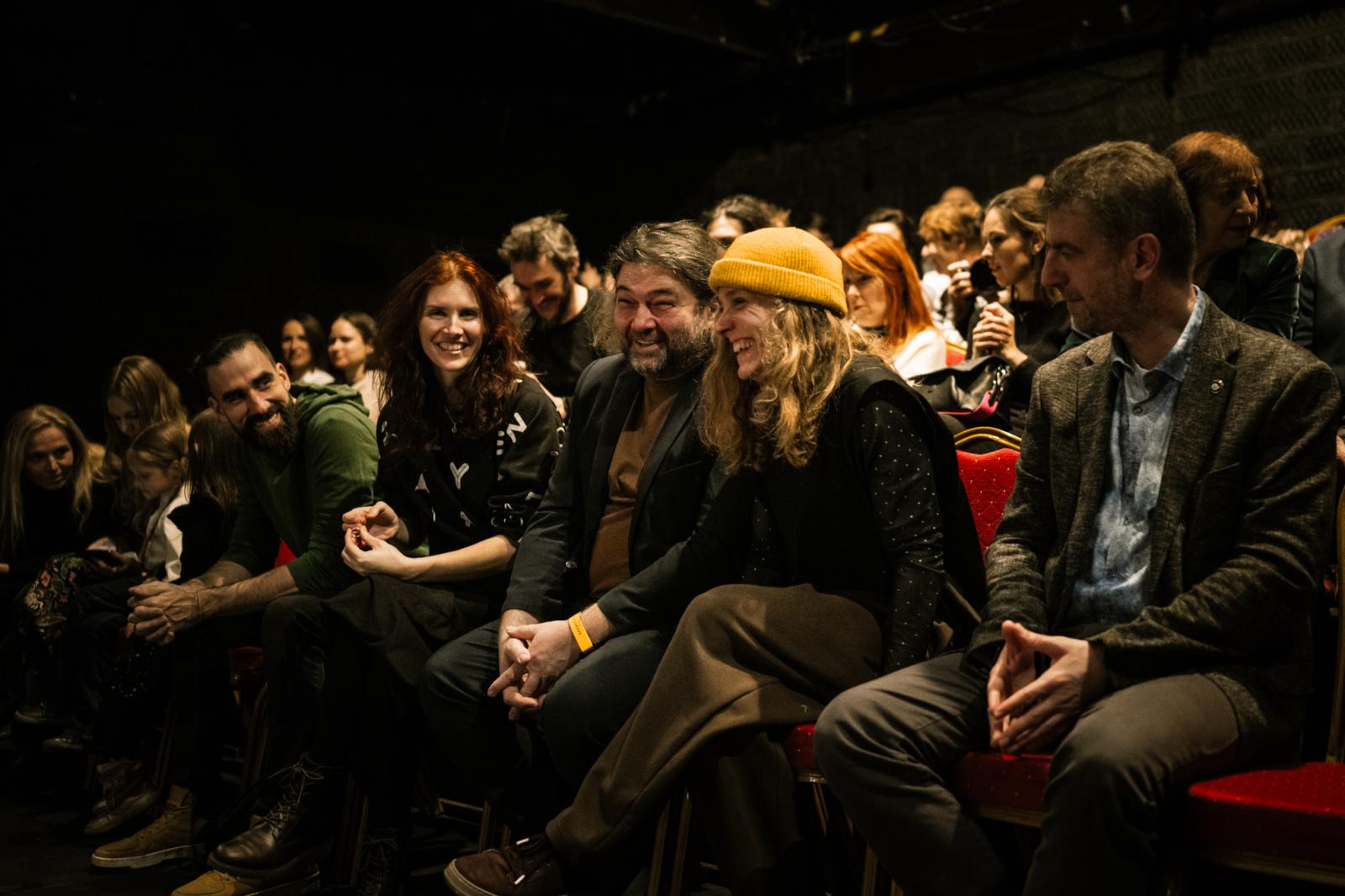 KRST KNIHY 35 ROKOV BÁBKOVÉHO DIVADLA NA RÁZCESTÍ