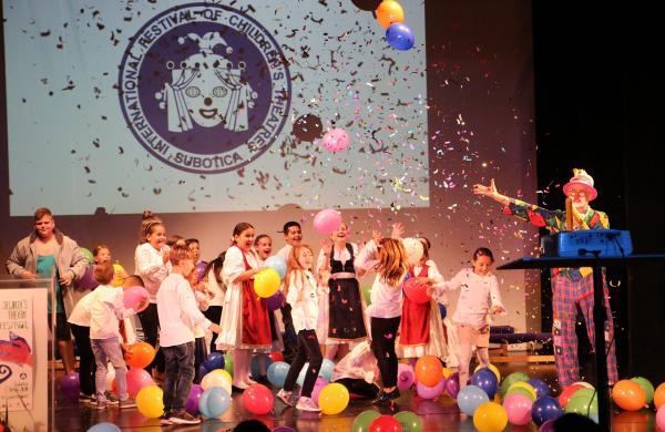 INTERNATIONAL RESEARCH COLLEGE OF THEATRE ARTS FOR CHILDREN AND YOUNG PEOPLE 
