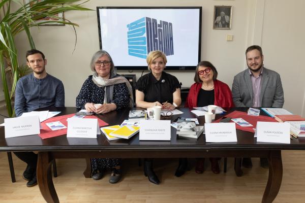 Festival Nová dráma/New Drama ponúka bohatý program orientovaný na súčasnú drámu pre domácich a zahraničných divadelných odborníkov a širokú verejnosť