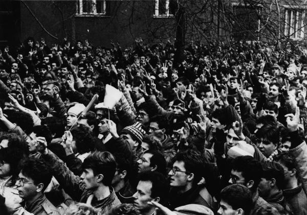 17. november v Štúdiu 12. Odkaz Nežnej revolúcie