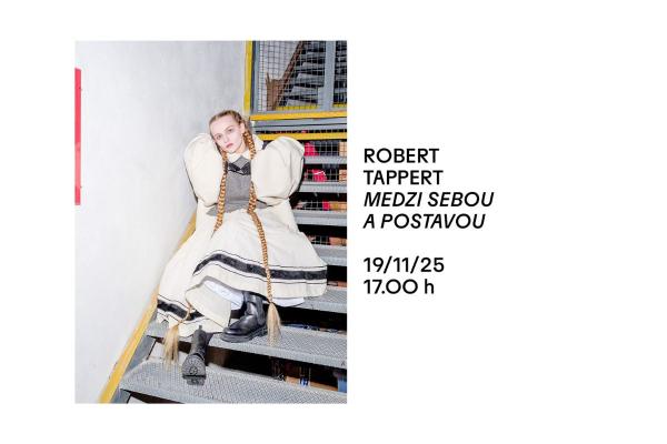 Medzi sebou a postavou – Výstava fotografa Roberta Tapperta v Slovenskom národnom divadle